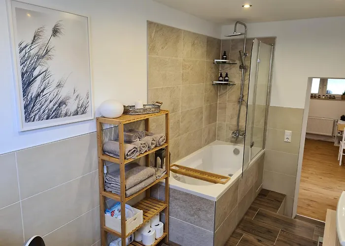 Am Grimmsteig Nieste